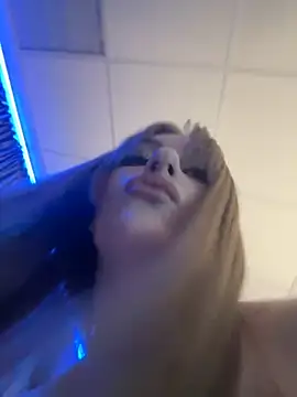 RollDolls online show from 10/19/25, 05:08