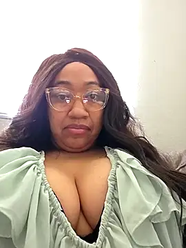 Adri-x online show from 10/21/25, 04:08