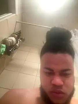 familia0210 online show from 11/02/25, 06:16