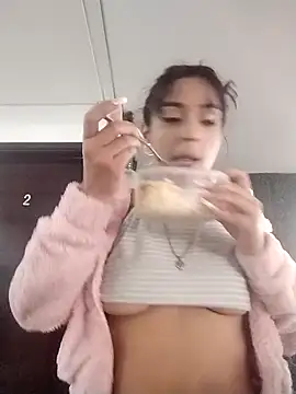 Moon Annd Sun online show from 10/15/25, 01:11