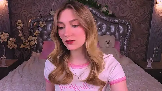 Snapshot of AngelAnabelle chatting on 03/06/26, 09:00 AngelAnabelle online show from 03/06/26, 09:00