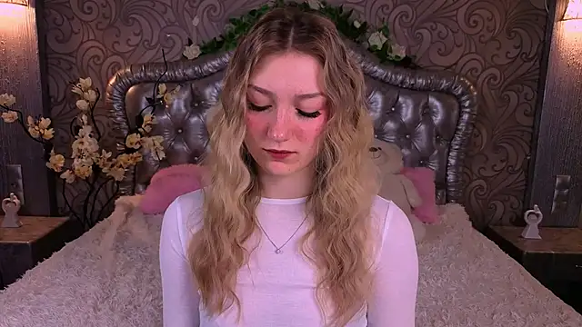 Snapshot of AngelAnabelle chatting on 03/22/26, 08:34 AngelAnabelle online show from 03/22/26, 08:34