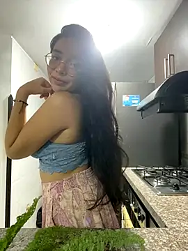Snapshot of Jules_Angel chatting on 10/10/25, 12:31 Jules Angel online show from 10/10/25, 12:31