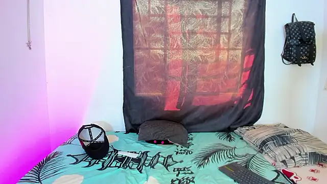 megan lol online show from 03/07/26, 08:39