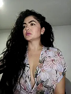 tutisex  online show from 11/06/25, 03:18