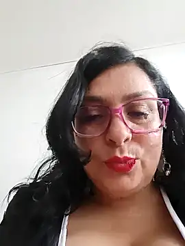 pilar 11-84 online show from 10/08/25, 04:04