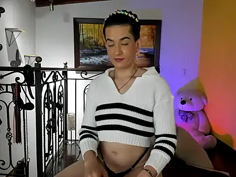 Snapshot of Zulyhenao chatting on 11/13/25, 12:20 Zulyhenao online show from 11/13/25, 12:20