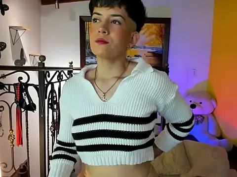 Snapshot of Zulyhenao chatting on 11/21/25, 03:27 Zulyhenao online show from 11/21/25, 03:27