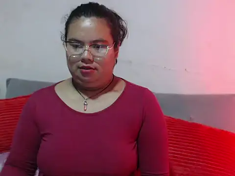 Charlotte Rot2 online show from 10/04/25, 02:37