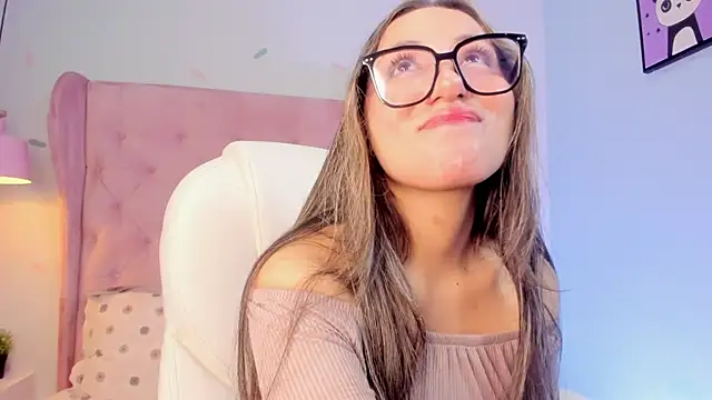 Snapshot of Vanelope_evanss chatting on 11/09/25, 01:20 Vanelope evanss online show from 11/09/25, 01:20