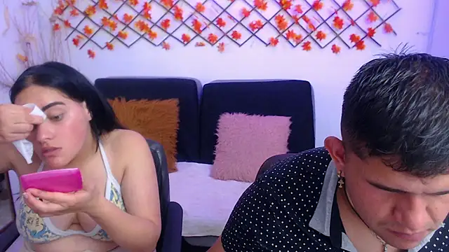 Snapshot of Eric_and_Alisson chatting on 11/11/25, 12:16 Eric and Alisson online show from 11/11/25, 12:16