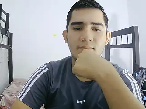 camilowhite 1 online show from 10/06/25, 03:53