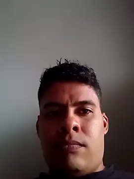 Snapshot of luigidickk chatting on 10/07/25, 08:17 luigidickk online show from 10/07/25, 08:17