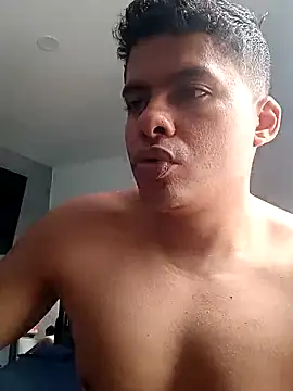 Snapshot of luigidickk chatting on 10/16/25, 03:35 luigidickk online show from 10/16/25, 03:35