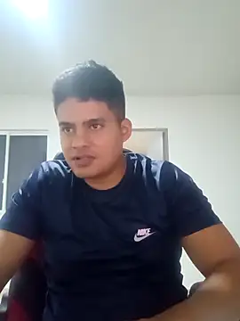 Snapshot of luigidickk chatting on 10/30/25, 12:23 luigidickk online show from 10/30/25, 12:23