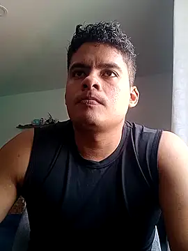 Snapshot of luigidickk chatting on 10/30/25, 04:41 luigidickk online show from 10/30/25, 04:41