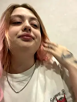 KellyMoors online show from 10/27/25, 01:15