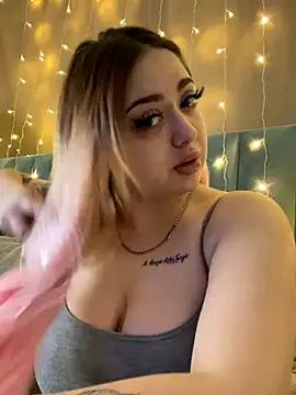 KellyMoors online show from 11/16/25, 01:22