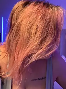 KellyMoors online show from 03/09/26, 01:20