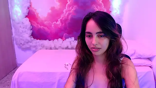 Snapshot of solarboom18 chatting on 10/09/25, 03:37 solarboom18 online show from 10/09/25, 03:37