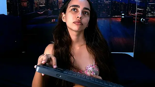 Snapshot of solarboom18 chatting on 12/03/25, 07:45 solarboom18 online show from 12/03/25, 07:45