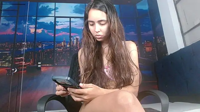 solarboom18 online show from 12/17/25, 07:42