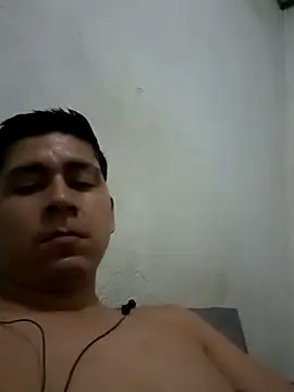 Snapshot of Travieso_loco9 chatting on 03/13/26, 08:43 Travieso loco9 online show from 03/13/26, 08:43