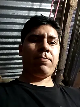Snapshot of Travieso_loco9 chatting on 04/20/26, 11:06 Travieso loco9 online show from 04/20/26, 11:06