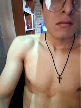 Fenibx 04 online show from 10/02/25, 04:25