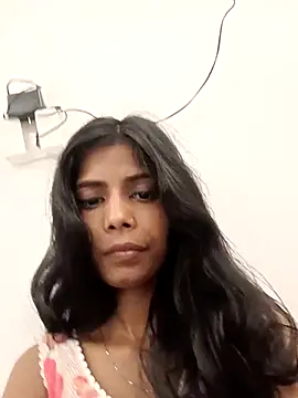 Snapshot of zoya_your chatting on 10/07/25, 04:20 zoya your online show from 10/07/25, 04:20