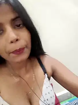 Snapshot of zoya_your chatting on 12/21/25, 05:09 zoya your online show from 12/21/25, 05:09