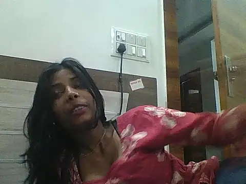Snapshot of zoya_your chatting on 04/04/26, 08:12 zoya your online show from 04/04/26, 08:12