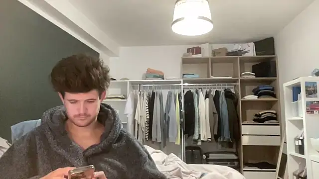 VersaGoo online show from 10/23/25, 09:52