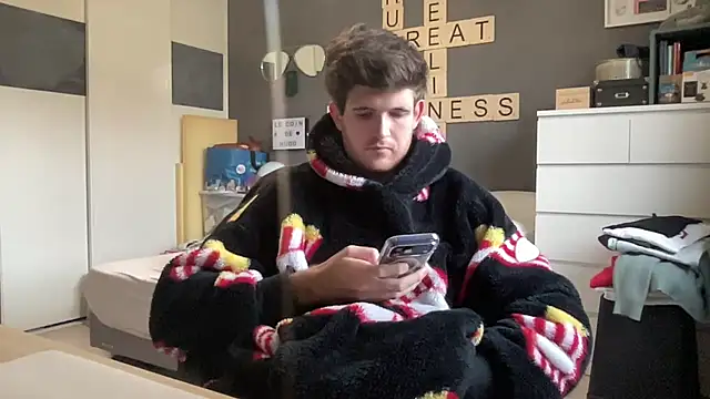 VersaGoo online show from 11/30/25, 09:35