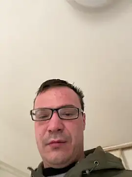 viktor1992-1-1 online show from 02/24/26, 07:39