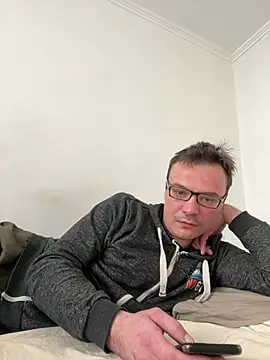 Snapshot of viktor1992-1-1 chatting on 03/06/26, 07:16 viktor1992-1-1 online show from 03/06/26, 07:16