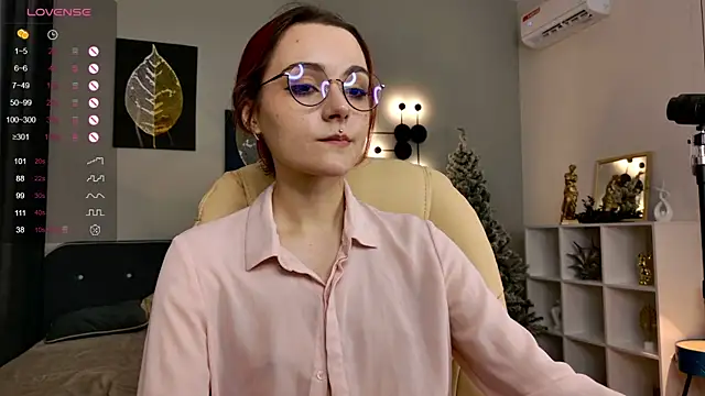 ElizabethMilller  online show from 12/04/25, 10:29