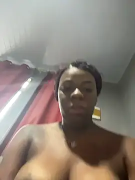 Snapshot of Priihmedeiros chatting on 03/10/26, 09:25 Priihmedeiros online show from 03/10/26, 09:25