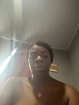 Snapshot of Priihmedeiros chatting on 04/01/26, 09:43 Priihmedeiros online show from 04/01/26, 09:43