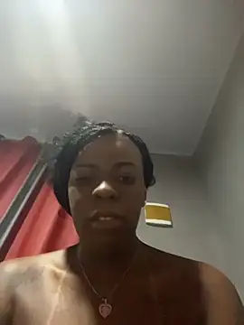 Snapshot of Priihmedeiros chatting on 04/17/26, 09:12 Priihmedeiros online show from 04/17/26, 09:12