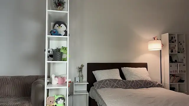 Snapshot of yourlittlesunrise_ chatting on 03/23/26, 05:44 yourlittlesunrise online show from 03/23/26, 05:44