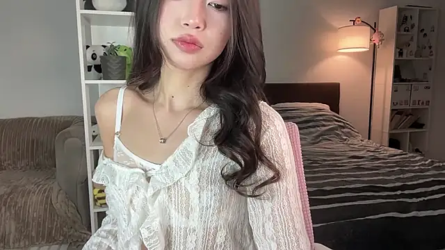 Snapshot of yourlittlesunrise_ chatting on 03/29/26, 05:40 yourlittlesunrise online show from 03/29/26, 05:40