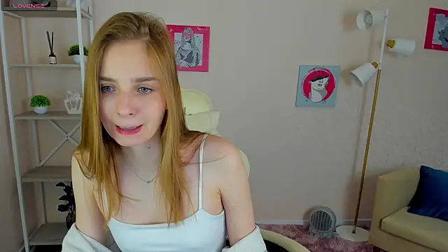 L1na Reeds online show from 10/17/25, 01:09