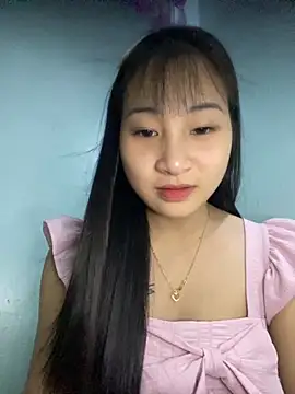 banlinh004 online show from 10/04/25, 02:04
