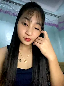 banlinh004 online show from 10/10/25, 02:27