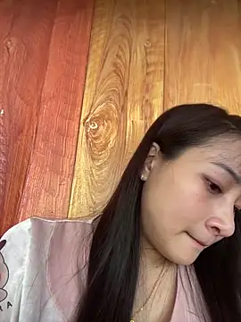 banlinh004 online show from 10/16/25, 06:14