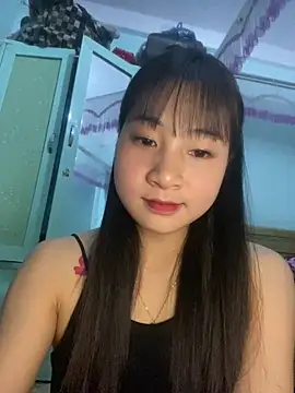 Snapshot of banlinh004 chatting on 03/09/26, 03:38 banlinh004 online show from 03/09/26, 03:38