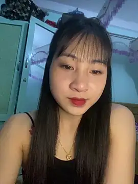 Snapshot of banlinh004 chatting on 03/16/26, 04:33 banlinh004 online show from 03/16/26, 04:33