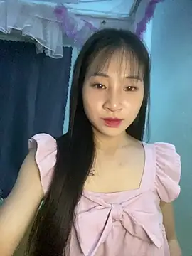 Snapshot of banlinh004 chatting on 05/31/26, 02:57 banlinh004 online show from 05/31/26, 02:57