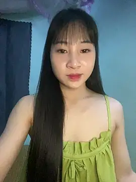 Snapshot of banlinh004 chatting on 06/13/26, 02:48 banlinh004 online show from 06/13/26, 02:48
